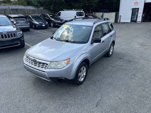 Used 2013 Subaru Forester 2.5X AWD/4WD image 11