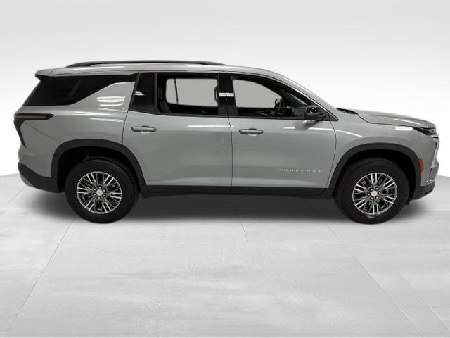 Certified 2026 Chevrolet Traverse LT w/ Driver Confidence Package FWD image 4