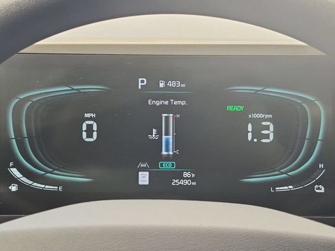 Used 2025 Kia Niro LX FWD image 16