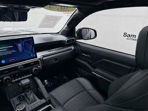 Used 2024 Toyota Tacoma TRD Sport image 24