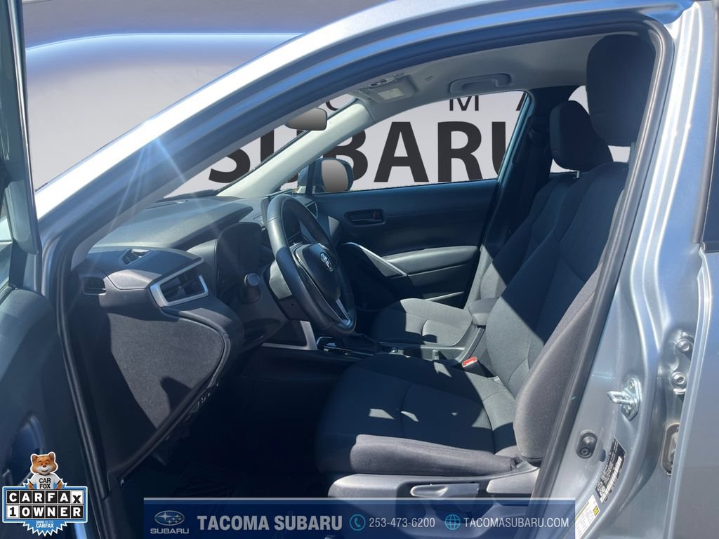 Used 2025 Toyota Corolla Cross LE AWD/4WD image 10