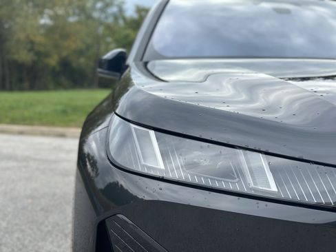 New 2026 BMW iX xDrive45 image 10