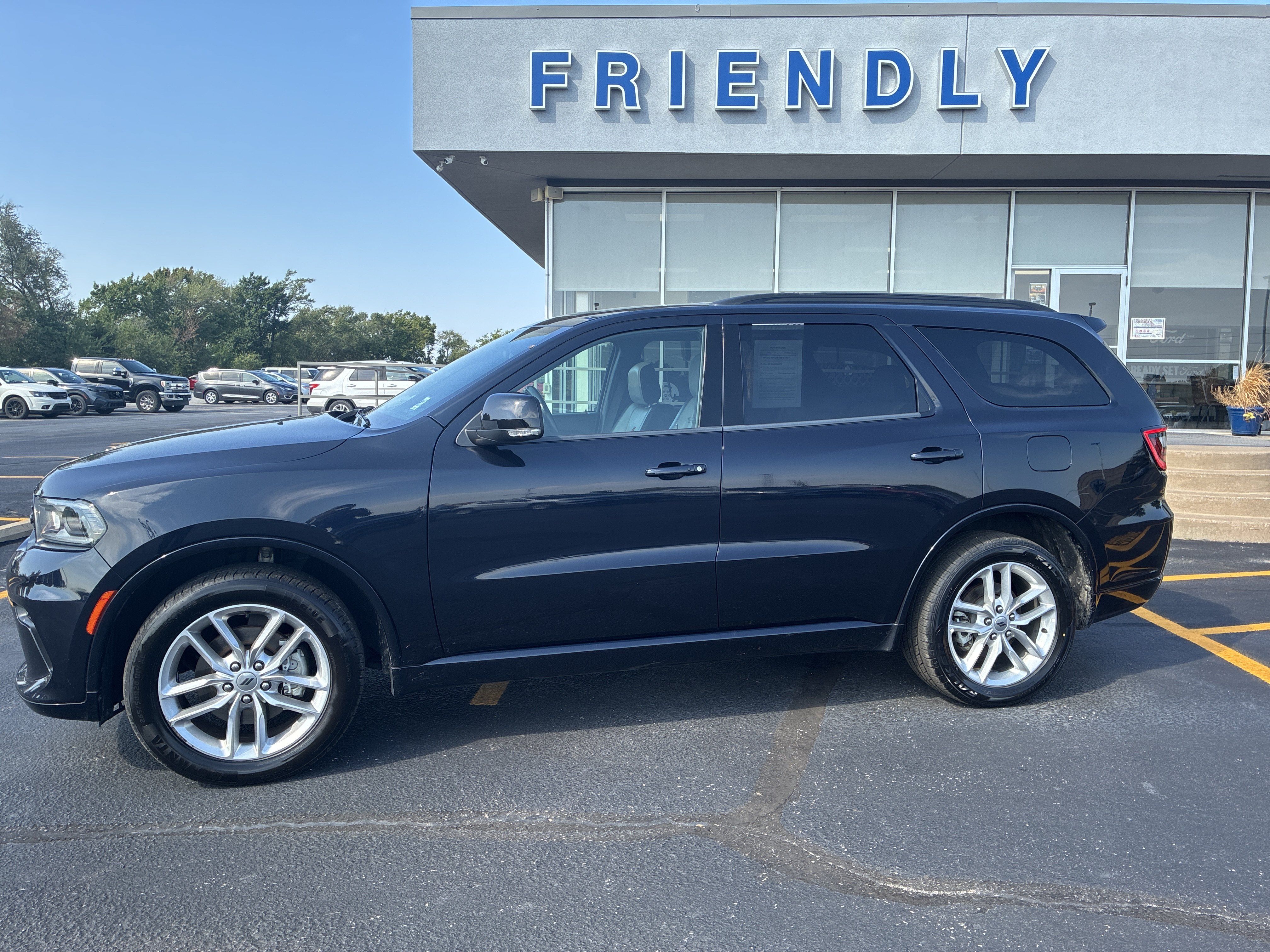 Used 2024 Dodge Durango GT AWD/4WD image 2