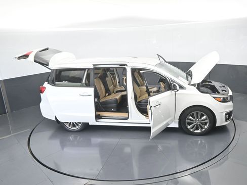 Used 2016 Kia Sedona SX Limited image 85