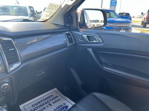 Used 2019 Ford Ranger Lariat w/ Equipment Group 501A Mid image 11