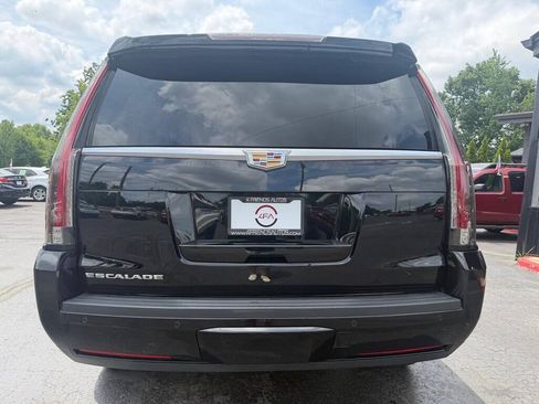 Used 2016 Cadillac Escalade Premium AWD/4WD image 5