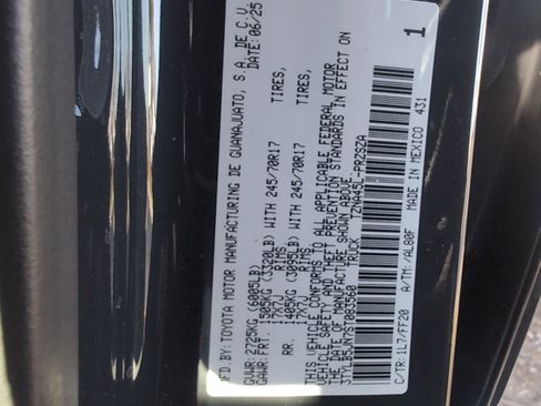 Certified 2025 Toyota Tacoma SR5 image 34