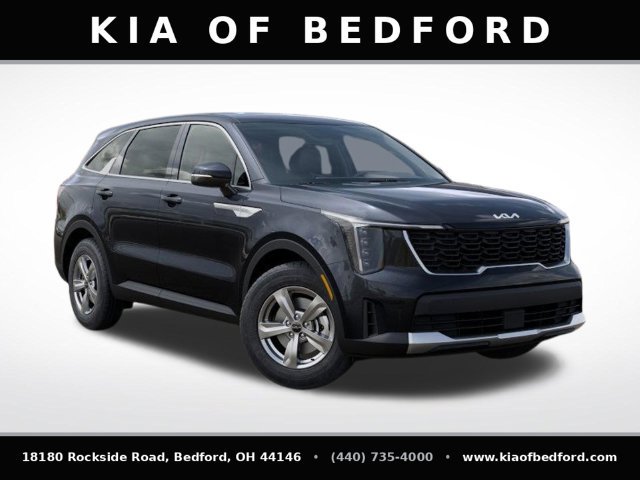 Used 2025 Kia Sorento LX FWD image 9