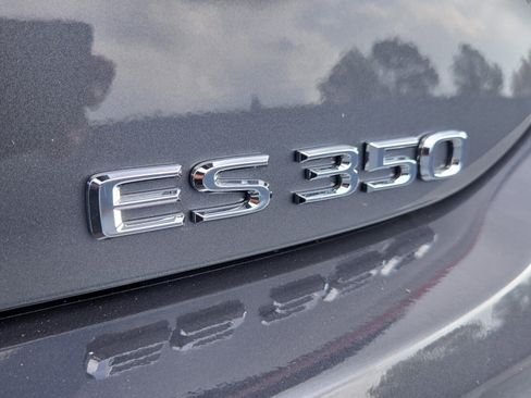 New 2025 Lexus ES 350 w/ Premium Package image 9