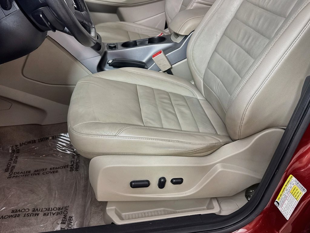 Used 2016 Ford Escape SE w/ SE Leather Comfort Package AWD/4WD image 22