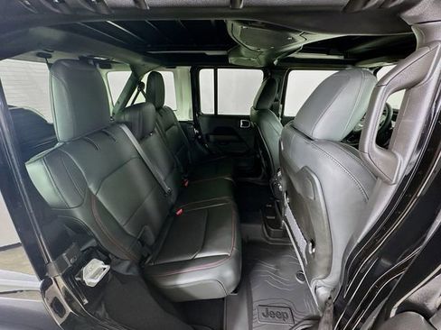 New 2026 Jeep Wrangler Unlimited Rubicon image 32