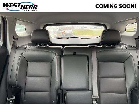 Used 2023 GMC Terrain SLT w/ Elevation Edition AWD/4WD image 10