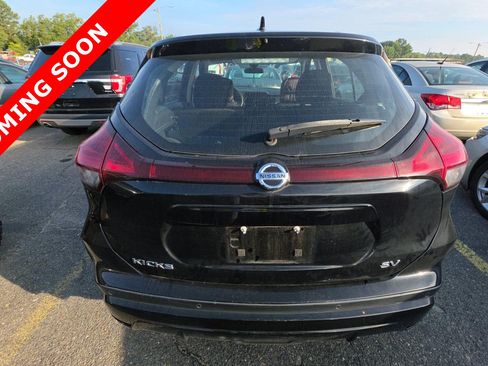 Used 2021 Nissan Kicks SV FWD image 4