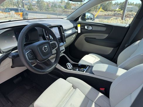 New 2026 Volvo XC40 B5 Ultra w/ Climate Package AWD/4WD image 20