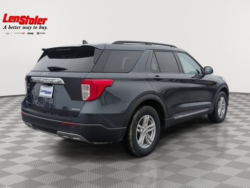 Used 2022 Ford Explorer XLT w/ Equipment Group 202A image 5
