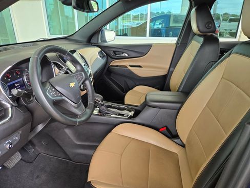 Used 2023 Chevrolet Equinox Premier AWD/4WD image 9