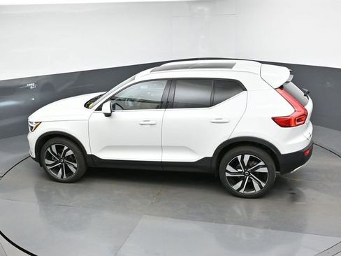Used 2023 Volvo XC40 B5 Plus w/ Driver Assist Package image 24
