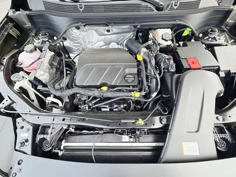 New 2026 Chevrolet Trax LT w/ Driver Confidence Package FWD image 14