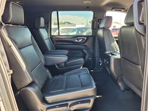 Certified 2024 Chevrolet Suburban Premier image 20