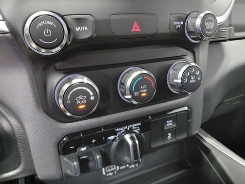 Used 2022 RAM 1500 Big Horn w/ Trailer Tow Group AWD/4WD image 37