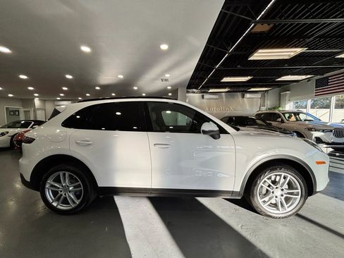 Used 2019 Porsche Cayenne S AWD/4WD image 8