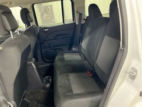 Used 2015 Jeep Patriot Sport w/ Tire & Wheel Group image 21