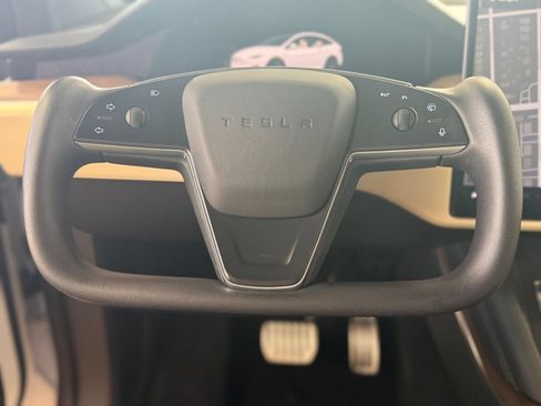 Used 2023 Tesla Model X AWD/4WD image 28