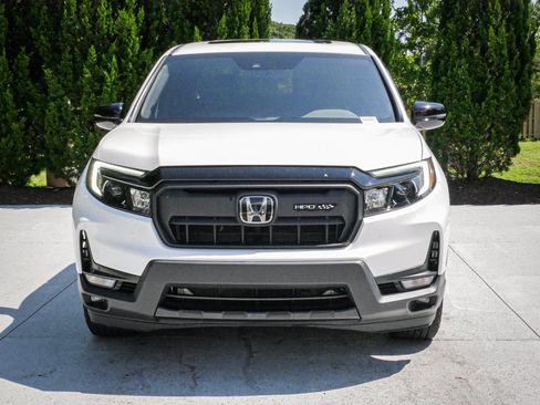Used 2024 Honda Ridgeline Black Edition image 3