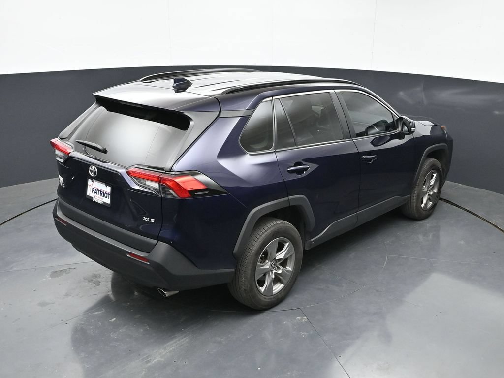 Used 2024 Toyota RAV4 XLE FWD image 33