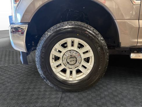 Used 2019 Ford F250 XL w/ STX Appearance Package image 15