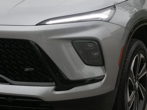 New 2026 Buick Enclave Sport Touring w/ Power Package image 9