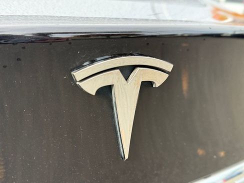 Used 2016 Tesla Model S 90D image 10