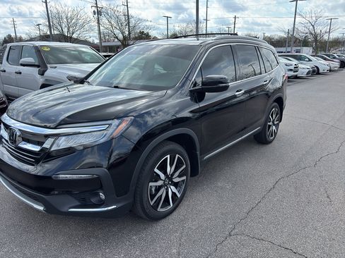Used 2022 Honda Pilot Touring image 2
