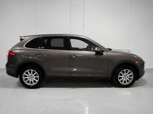 Used 2012 Porsche Cayenne image 7