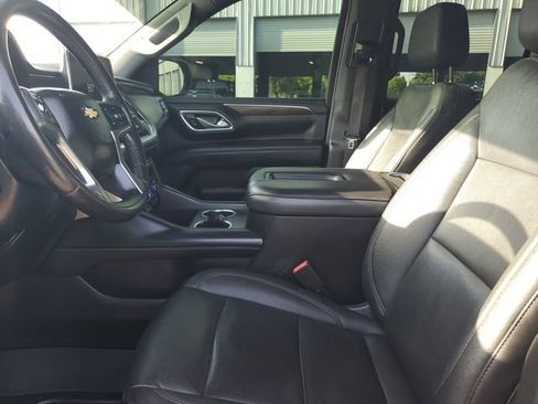 Used 2022 Chevrolet Tahoe LT w/ LT Signature Package AWD/4WD image 17