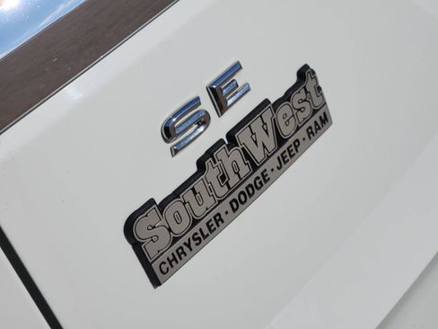 Used 2019 Volkswagen Atlas SE w/ Towing Package image 12