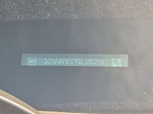 Used 2025 Chevrolet Equinox LT AWD/4WD image 36