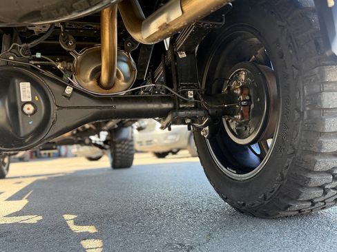 Used 2021 Toyota Tacoma TRD Sport w/ Technology Package image 14