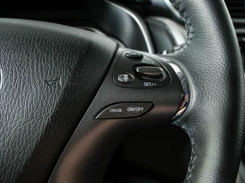 Used 2020 Nissan Murano SV FWD image 11