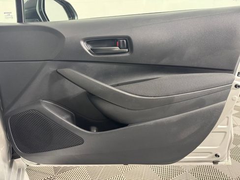 Used 2026 Toyota Corolla LE FWD image 34