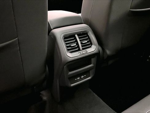 New 2026 Volkswagen Taos SEL image 16