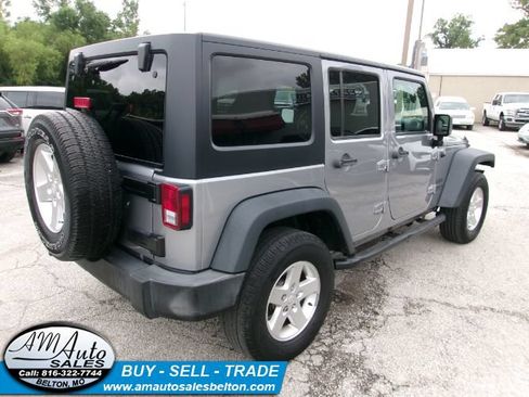 Used 2017 Jeep Wrangler Unlimited Sport w/ Quick Order Package 24S AWD/4WD image 5
