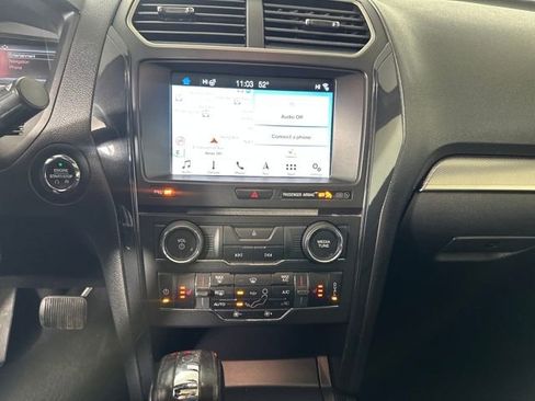 Used 2018 Ford Explorer XLT w/ Equipment Group 202A image 21