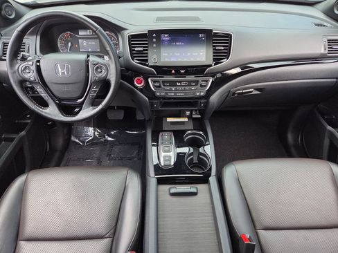 Certified 2023 Honda Ridgeline Black Edition image 13