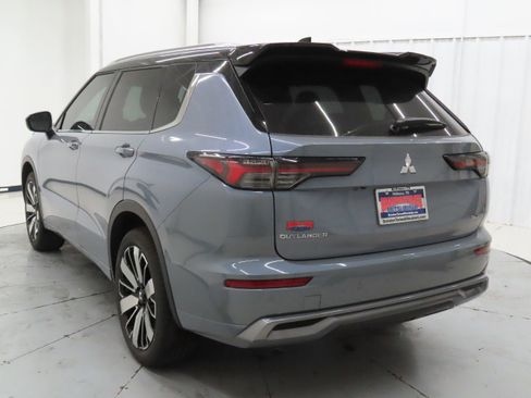 New 2026 Mitsubishi Outlander SEL image 5