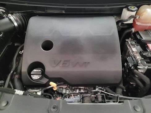 Used 2019 Chevrolet Traverse LT FWD image 30