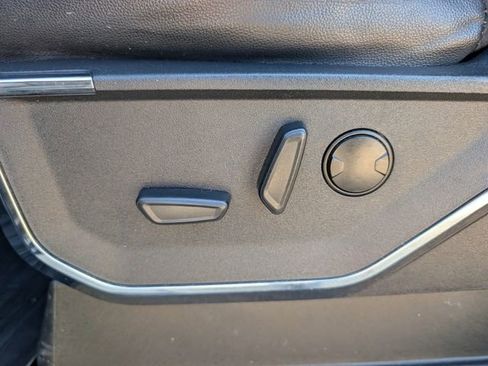 Used 2024 Ford F150 Lariat w/ FX4 Off-Road Package image 25