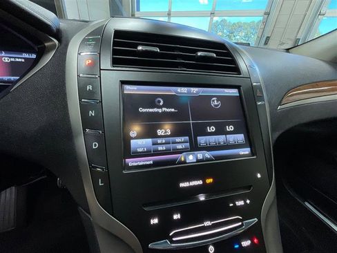 Used 2014 Lincoln MKZ Hybrid FWD image 18