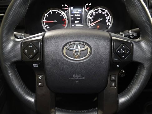 Used 2022 Toyota 4Runner TRD Off-Road Premium image 36