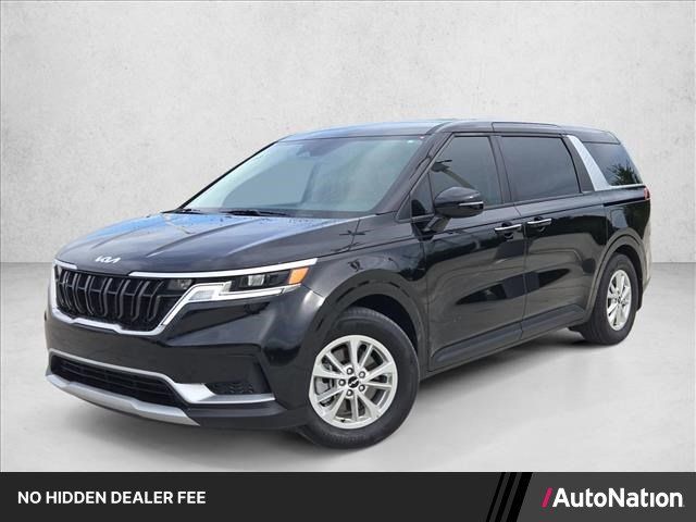 Used 2024 Kia Carnival LX FWD image 1